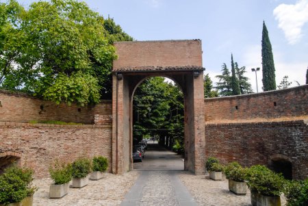Foto de Arch of the entrance to the fortress - Imagen libre de derechos