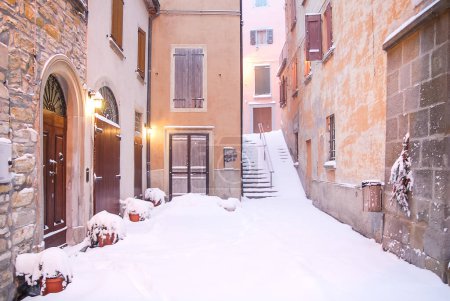 Foto de The city after the snowfall, winter - Imagen libre de derechos