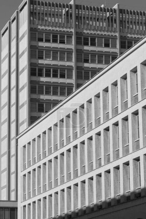 Foto de Arquitectura fascista, edificios cuadrados, rascacielos, distrito fascista, barrio eur, barrio fascista, - Imagen libre de derechos