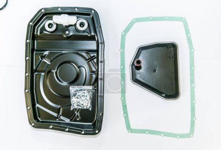 Téléchargez les photos : Pièces détachées pour filtres à huile à transmission automatique - en image libre de droit