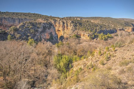 Téléchargez les photos : Vue panoramique du parc naturel Monasterio de Piedra, Espagne - en image libre de droit