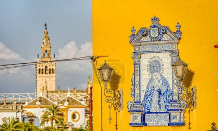 Foto de Sevilla, España - 1 de junio de 2023: hermosa vista del centro histórico de la ciudad en verano, HDR Imagen - Imagen libre de derechos