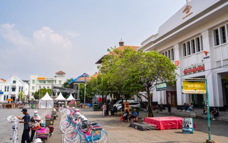 Téléchargez les photos : Jakarta, Indonésie - 4 juillet 2023 : Centre historique par temps ensoleillé, HDR Image - en image libre de droit