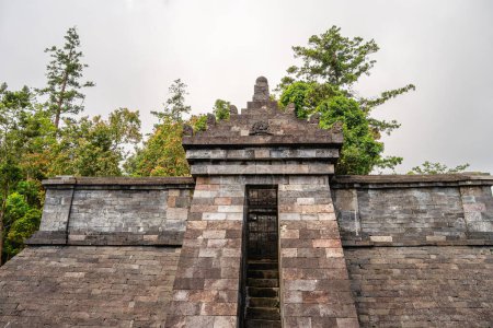 Foto de Templo de Cetho, Java, Indonesia, imagen HDR - Imagen libre de derechos