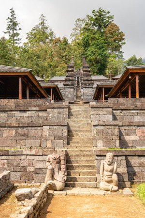 Téléchargez les photos : Temple Cetho, Java, Indonésie, HDR Image - en image libre de droit