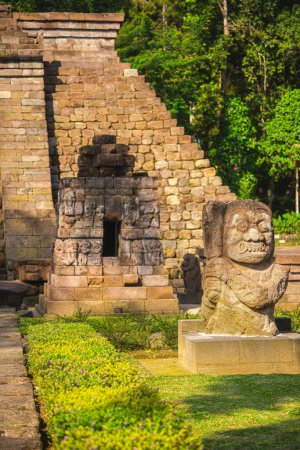Foto de Templo de Sukuh, Java, Indonesia, imagen HDR - Imagen libre de derechos