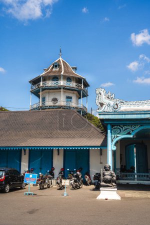 Téléchargez les photos : Surakarta, Indonésie - juillet 1, 2023 : Kraton par temps ensoleillé, HDR Image - en image libre de droit