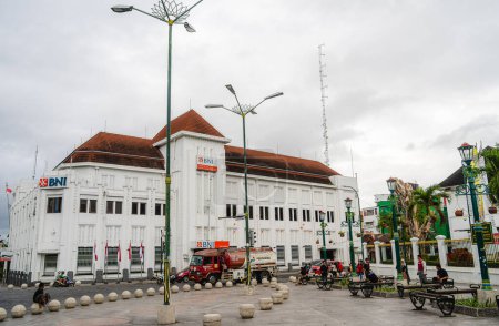 Téléchargez les photos : Yogyakarta, Indonésie - 1 juillet 2023 : Centre-ville historique par temps nuageux, HDR Image - en image libre de droit