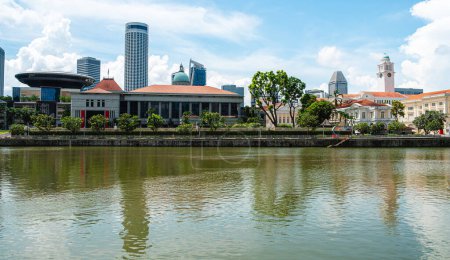 Foto de Singapur - 1 de julio de 2023: Lugares de interés alrededor del río y el puerto de Singapur, imagen HDR - Imagen libre de derechos