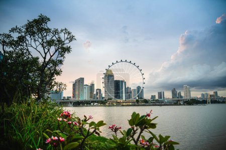 Téléchargez les photos : Singapour - 1er juillet 2023 : Repères autour du fleuve Singapour et du port, HDR Image - en image libre de droit