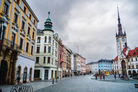Foto de Olomouc, República Checa - 1 de marzo de 2023: Centro histórico de la ciudad con clima nublado, HDR Imagen - Imagen libre de derechos