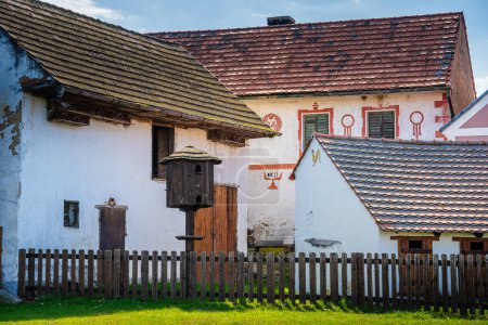 Foto de Holasovice, República Checa - 1 de marzo de 2023: Pueblo histórico con clima soleado, HDR Imagen - Imagen libre de derechos