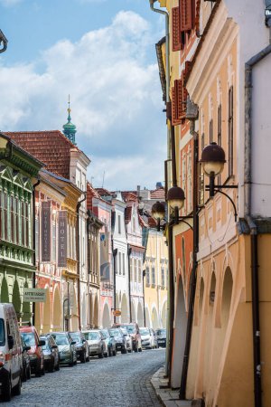 Foto de Ceske Budejovice, República Checa - 1 de marzo de 2023: Centro histórico de la ciudad con clima soleado, HDR Imagen - Imagen libre de derechos