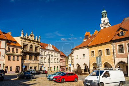 Foto de Prachatice, República Checa - 1 de marzo de 2023: Pueblo histórico con clima soleado, HDR Imagen - Imagen libre de derechos