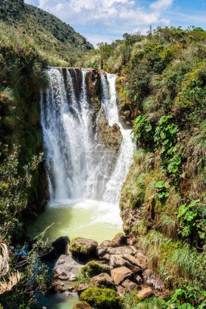 Vista panorámica del Parque Nacional Purace en Cauca, Colombia 