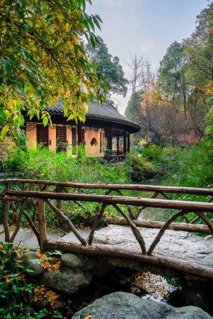 Téléchargez les photos : Chengdu, Chine - décembre 2, 2023 : Du Fu Thatched Cottage Park, HDR Image - en image libre de droit