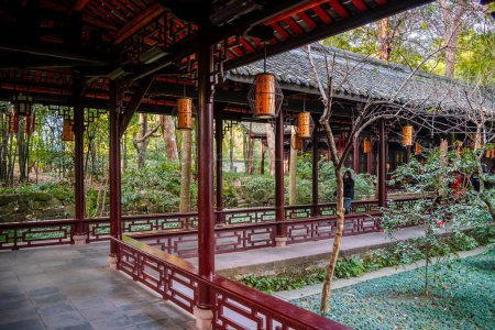 Foto de Chengdu, China - 2 de diciembre de 2023: Du Fu Thatched Cottage Park, HDR Image - Imagen libre de derechos