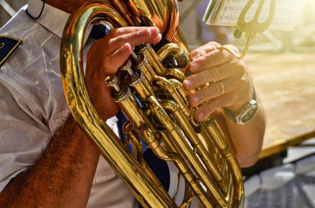Téléchargez les photos : Brass Musician of a Band Ensemble - en image libre de droit