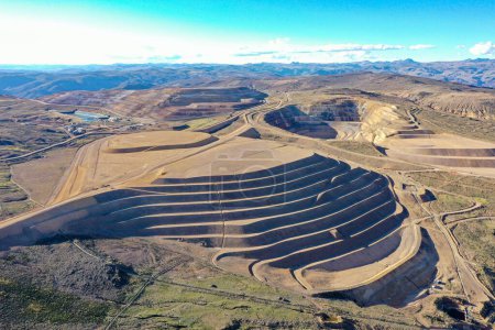 AERIAL VIEW OF OPEN PIT MINE WITH ENVIRONMENTAL REMEDIATION