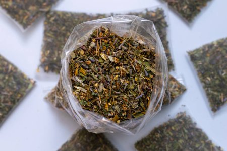 Téléchargez les photos : Mix of medicinal plants in a bag, lavender, sage - en image libre de droit