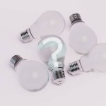 lack of good ideas. empty light bulbs and a light bulb with a question mark on a pastel background. 3D render.