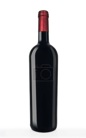 Botella aislada de vino tinto con tapón rojo.