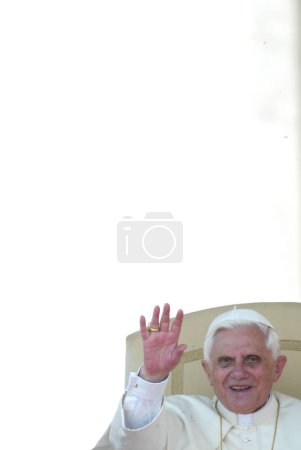 Photo for ROME, Italy - 31.12.2022: (ARCHIVE IMAGE) Joseph Ratzinger, Pope Benedict XVI during audiences in Vaitcano in Rome. Pope Benedict XVI died at 9.35 am on December 31, 2022 at Mater Ecclesiae in the Vatican. Successor of Pope John Paul II from 19 April - Royalty Free Image