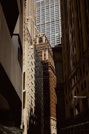 hohe Gebäude und moderne Wolkenkratzer in New York City, zeitgenössische Architektur der Metropole