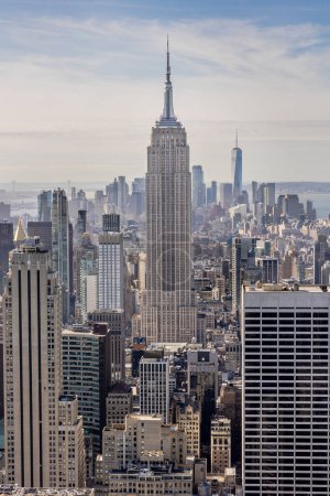 Manhattan, Nowy Jork, USA - 15 dcembre 2023: widok Empire State Building i panoramy miasta Manhattan w Nowym Jorku