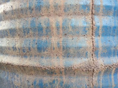 Téléchargez les photos : Corrosion sur les surfaces métalliques peintes en bleu - en image libre de droit