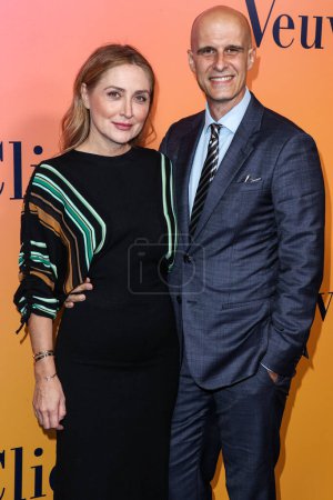 Photo for American actress Sasha Alexander and husband/Italian director Edoardo Ponti arrive at the Veuve Clicquot 250th Anniversary Solaire Culture Exhibition Opening held at 468 North Rodeo Drive on October 25, 2022 in Beverly Hills, Los Angeles, USA - Royalty Free Image