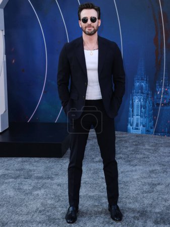 Photo for Chris Evans Named People's 2022 Sexiest Man Alive on November 7, 2022. American actor Chris Evans arrives at the World Premiere Of Netflix's 'The Gray Man' held at the TCL Chinese Theatre IMAX on July 13, 2022 in Hollywood, Los Angeles, USA - Royalty Free Image
