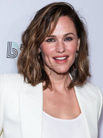 Photo for American actress Jennifer Garner arrives at the Big Brothers Big Sisters Of Greater Los Angeles' (BBBSLA) 'The Big Night Out' Gala 2022 held at NeueHouse Hollywood on November 10, 2022 in Hollywood, Los Angeles, California, United States. - Royalty Free Image