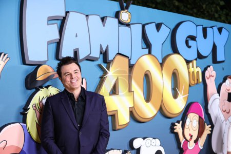 Photo for American actor, screenwriter, producer, director and singer Seth MacFarlane arrives at FOX's 'Family Guy' 400th Episode Celebration held at the Fox Studio Lot on November 12, 2022 in Los Angeles, California, United States. - Royalty Free Image