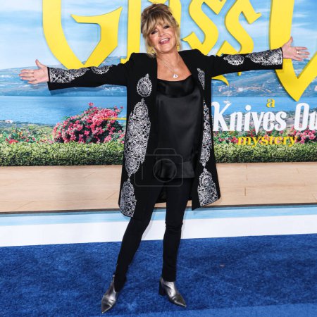 Foto de La actriz estadounidense Goldie Hawn llega al estreno de 'Glass Onion: A Knives Out Mystery' de Netflix en Los Ángeles el 14 de noviembre de 2022 en Los Ángeles, California, Estados Unidos. - Imagen libre de derechos