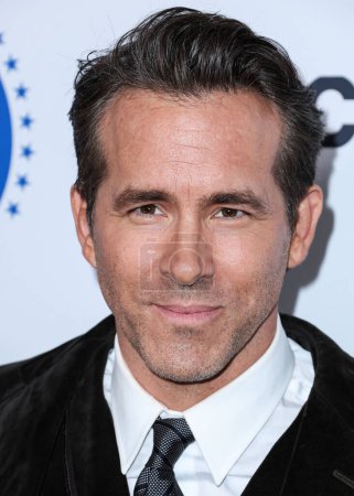 Photo for Canadian-American actor Ryan Reynolds arrives at the 36th Annual American Cinematheque Awards Honoring Ryan Reynolds held at The Beverly Hilton Hotel on November 17, 2022 in Beverly Hills, Los Angeles, California, United States. - Royalty Free Image