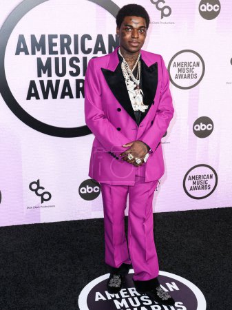 Photo for Kodak Black (Bill Kahan Kapri) arrives at the 2022 American Music Awards (50th Annual American Music Awards) held at Microsoft Theater at L.A. Live on November 20, 2022 in Los Angeles, California, United States. - Royalty Free Image