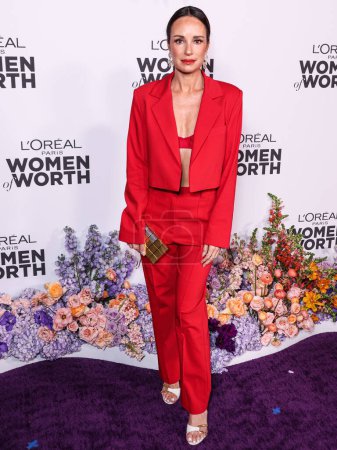 Photo for American entertainment reporter Catt Sadler arrives at the L'Oreal Paris' Women Of Worth Celebration 2022 held at The Ebell of Los Angeles on December 1, 2022 in Los Angeles, California, United States. - Royalty Free Image