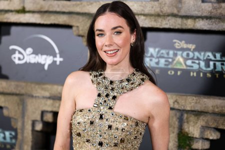 Photo for Lyndon Smith arrives at the Disney+ Original Series 'National Treasure: Edge Of History' Season 1 Red Carpet Event held at the El Capitan Theatre on December 5, 2022 in Hollywood, Los Angeles, California, United States. - Royalty Free Image