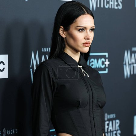 Photo for American actress Amelia Gray Hamlin arrives at the Los Angeles Premiere Of AMC Networks' 'Anne Rice's Mayfair Witches' held at the Harmony Gold Theater on December 7, 2022 in Hollywood, Los Angeles, California, United States. - Royalty Free Image