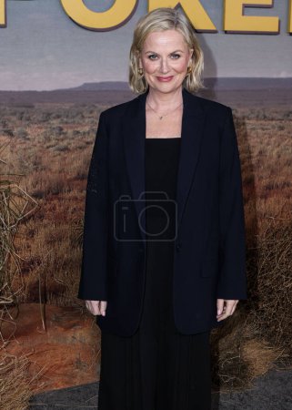 Téléchargez les photos : American comedian, actress, writer, producer and director Amy Poehler arrives at the Los Angeles Premiere Of Peacock's 'Poker Face' Season 1 held at Hollywood Post 43 at Hollywood Legion Theater on January 17, 2023 in Hollywood, Los Angeles - en image libre de droit