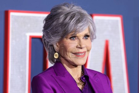 Foto de American actress Jane Fonda arrives at the Los Angeles Premiere Screening Of Paramount Pictures' '80 For Brady' held at the Regency Village Theatre on January 31, 2023 in Westwood, Los Angeles, California, United States. - Imagen libre de derechos