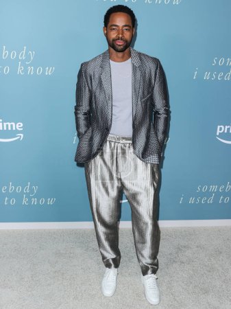 Téléchargez les photos : American actor Jay Ellis wearing Giorgio Armani arrives at the Los Angeles Premiere Of Amazon Prime Video's 'Somebody I Used To Know' held at The Culver Theater on February 1, 2023 in Culver City, Los Angeles, California, United States. - en image libre de droit