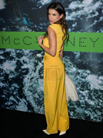 Téléchargez les photos : Elisabetta Canalis arrives at the Stella McCartney X Adidas Party held at the Henson Recording Studio on February 2, 2023 in Los Angeles, California, United States. - en image libre de droit