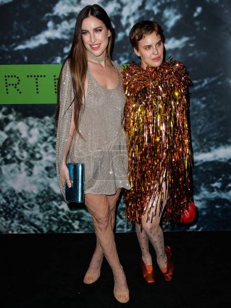 Foto de Scout LaRue Willis and  Tallulah Willis arrive at the Stella McCartney X Adidas Party held at the Henson Recording Studio on February 2, 2023 in Los Angeles, California, United States. - Imagen libre de derechos