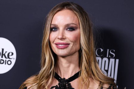 Foto de English fashion designer and actress Georgina Chapman arrives at the Universal Music Group 2023 65th GRAMMY Awards After Party held at Milk Studios Los Angeles on February 5, 2023 in Los Angeles, California, United States. - Imagen libre de derechos