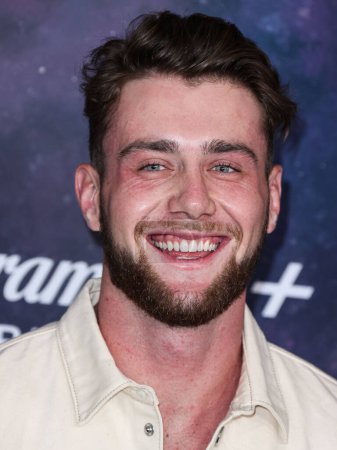 Foto de Harry Jowsey arrives at the Los Angeles Premiere Of Paramount+'s Original Series 'Star Trek: Picard' Third And Final Season held at the TCL Chinese Theatre IMAX on February 9, 2023 in Hollywood, Los Angeles, California, United States. - Imagen libre de derechos