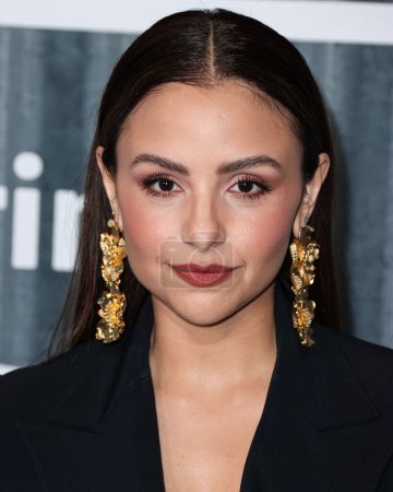 Téléchargez les photos : Dominican-American actress Aimee Carrero arrives at the Los Angeles Premiere Of Amazon Prime Video's 'The Consultant' Season 1 held at The Culver Theater on February 13, 2023 in Culver City, Los Angeles, California, United States. - en image libre de droit