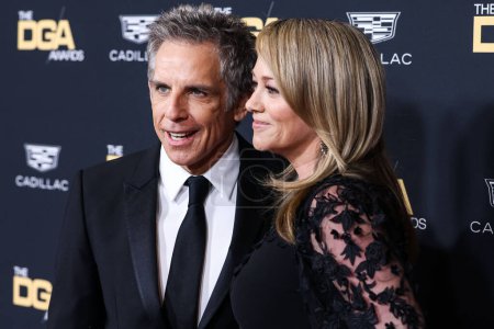 Foto de Ben Stiller y su esposa Christine Taylor llegan a los 75 Premios del Gremio de Directores Anuales de América (DGA) celebrados en el Beverly Hilton Hotel el 18 de febrero de 2023 en Beverly Hills, Los Ángeles, California, Estados Unidos. - Imagen libre de derechos