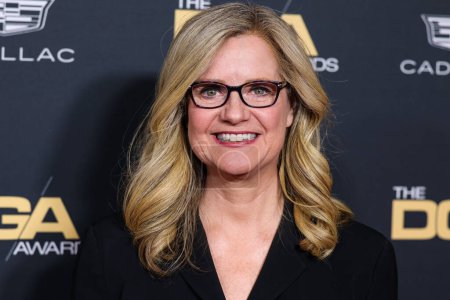 Photo for Bonnie Hunt arrives at the 75th Annual Directors Guild Of America (DGA) Awards held at The Beverly Hilton Hotel on February 18, 2023 in Beverly Hills, Los Angeles, California, United States. - Royalty Free Image